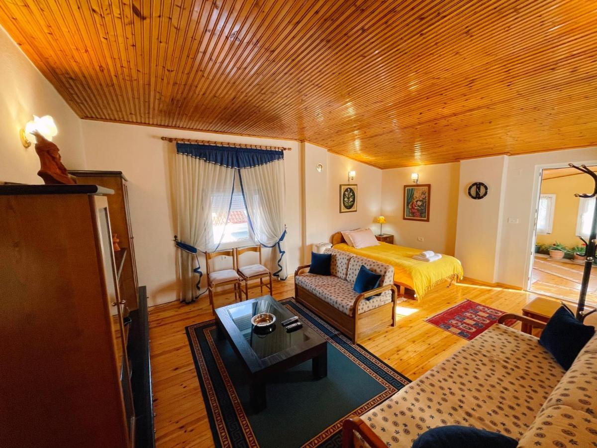 Diana Bed & Breakfast Korce